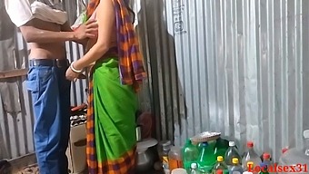 সালির সাথে যৌন সম্পর্ক ছিল এবং তিনি সন্তুষ্ট হয়ে গেলেন.