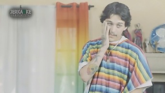 Alăturați-Vă Petrecerii Sălbatice Cinco De Mayo Cu Un Grup De Participanți Excitați Care Cântă Și Se Fut - Ltv0030 - Ep1